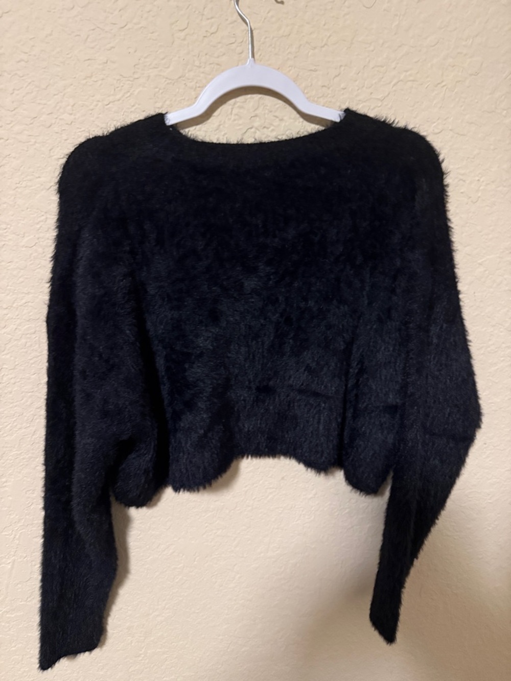 Nasty Gal Black Fuzzy Knit Top size medium nwt - Picture 5 of 5